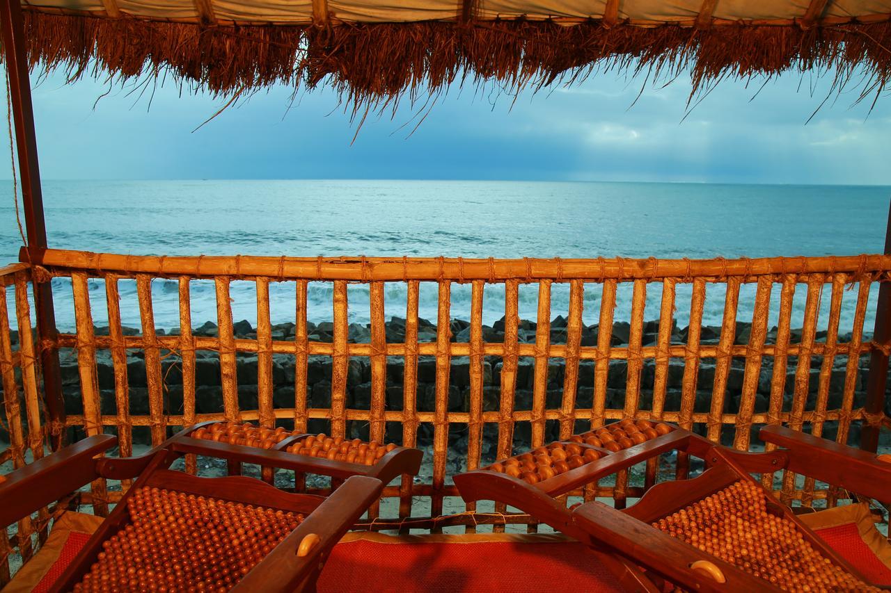 Colonels Beach Villa Alappuzha ภายนอก รูปภาพ