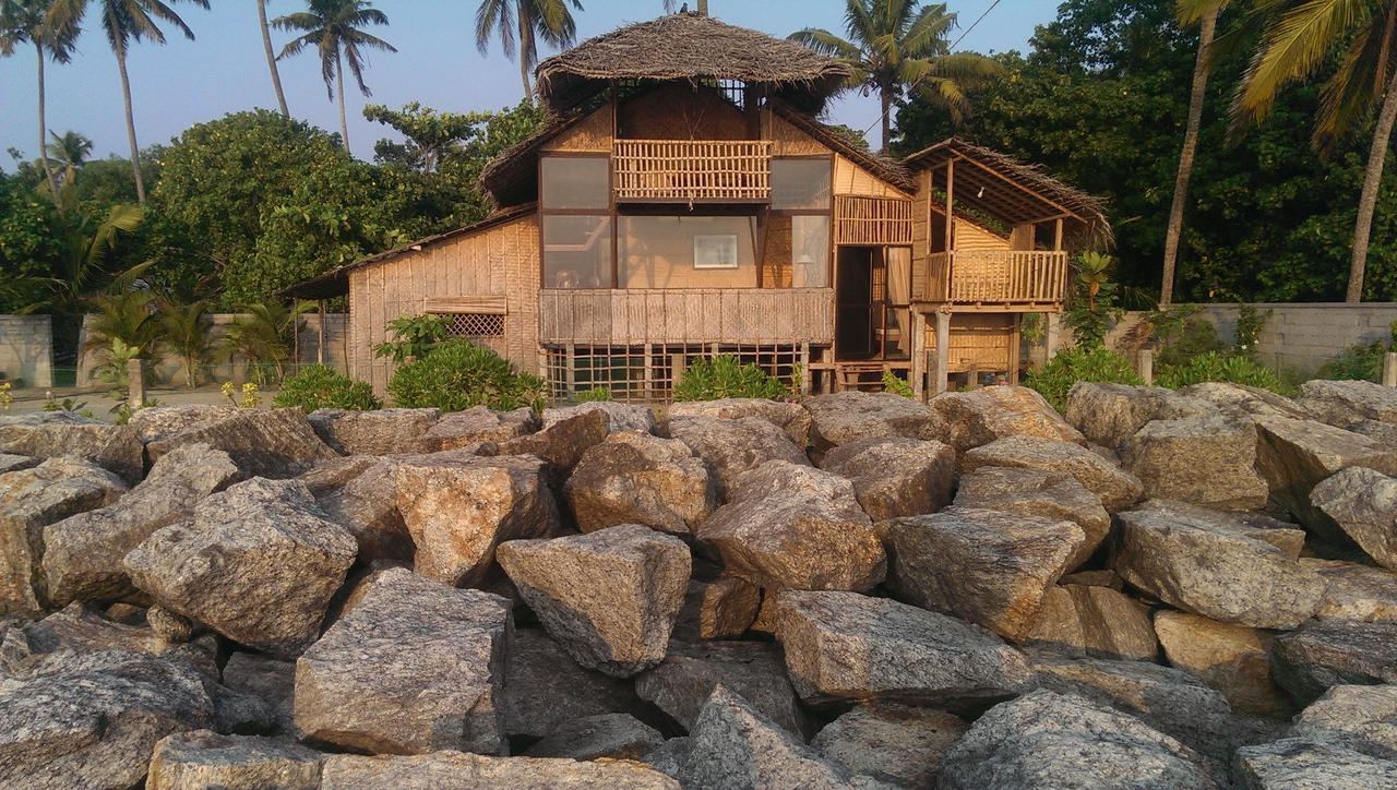 Colonels Beach Villa Alappuzha ภายนอก รูปภาพ