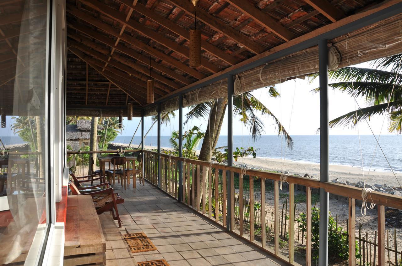 Colonels Beach Villa Alappuzha ภายนอก รูปภาพ