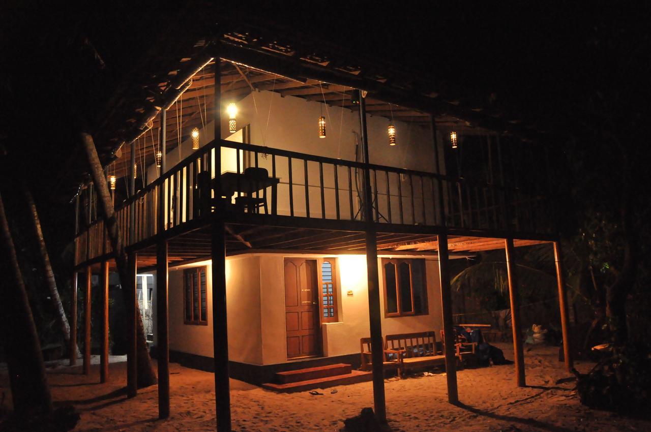 Colonels Beach Villa Alappuzha ภายนอก รูปภาพ